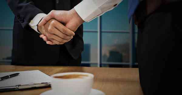 智能机器人读古诗，朗读机器人APP