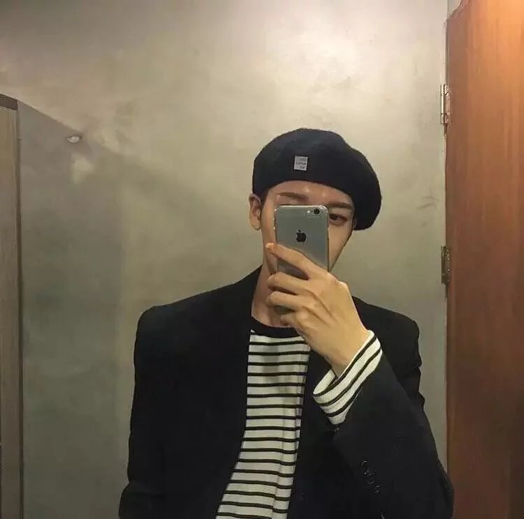 徐睿苛伯