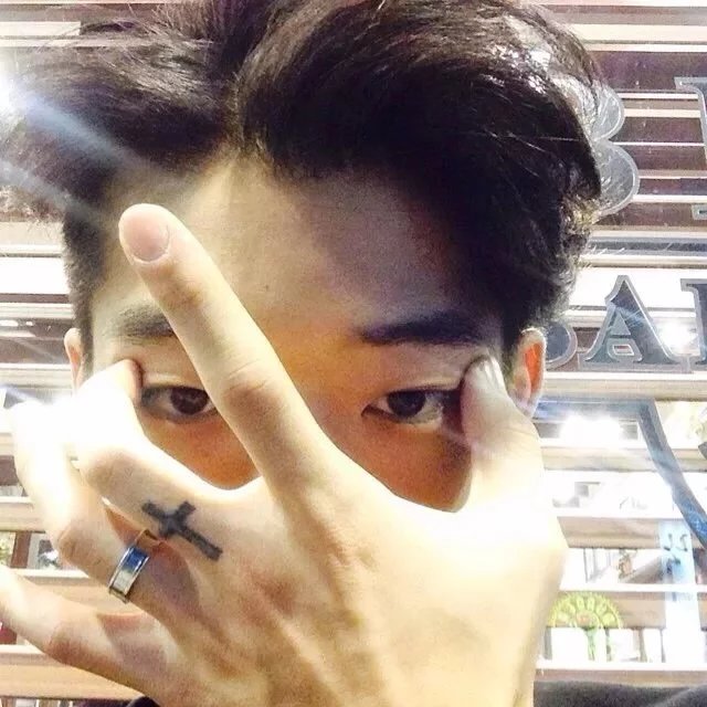 尤巧萱蕊