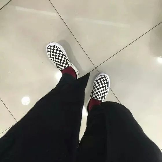 吉榕月策